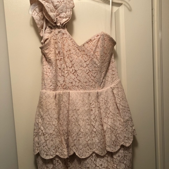 H&M by night collection dress - Picture 3 of 6